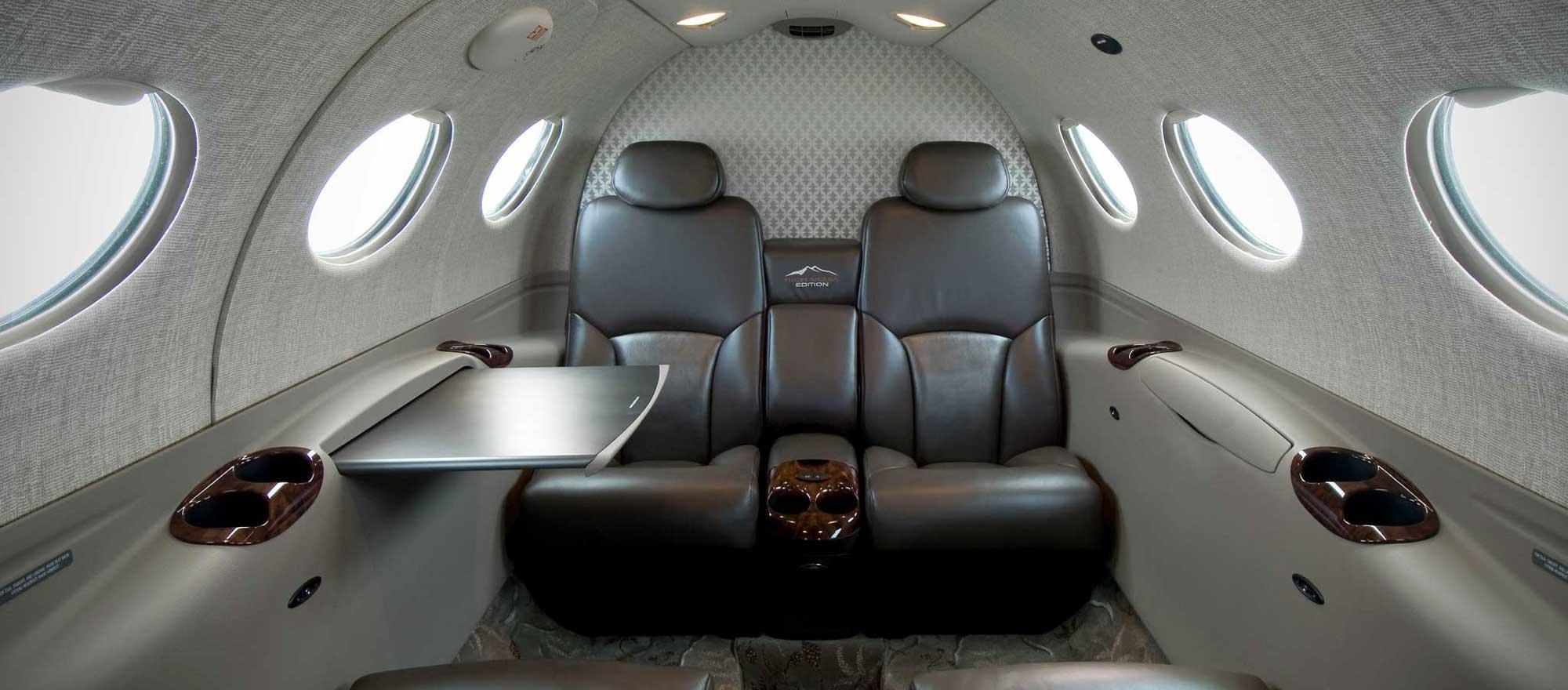 Light Jet – exterior